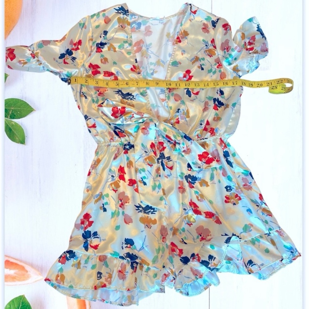 Tularosa satin Floral Romper - Picture 4 of 5